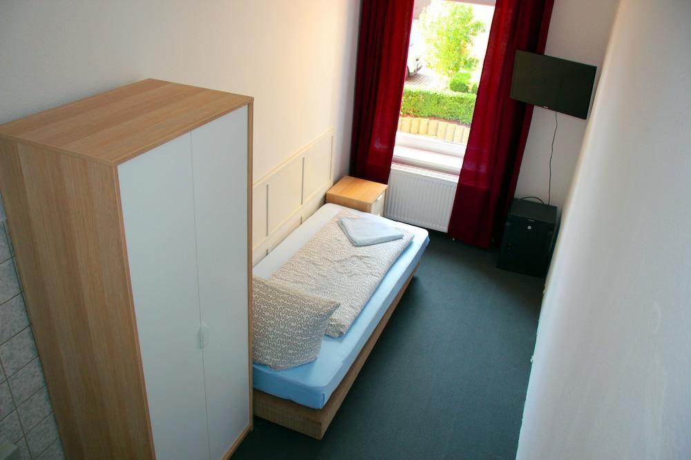 Hotel Botschaft à Berlin Extérieur photo